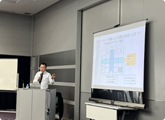 展示会出展セミナーの様子