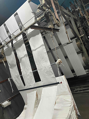 工場視察の様子①角野晒染株式会社