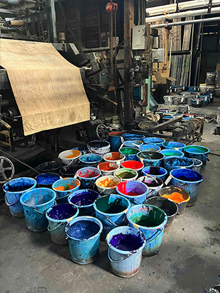 工場視察の様子①角野晒染株式会社