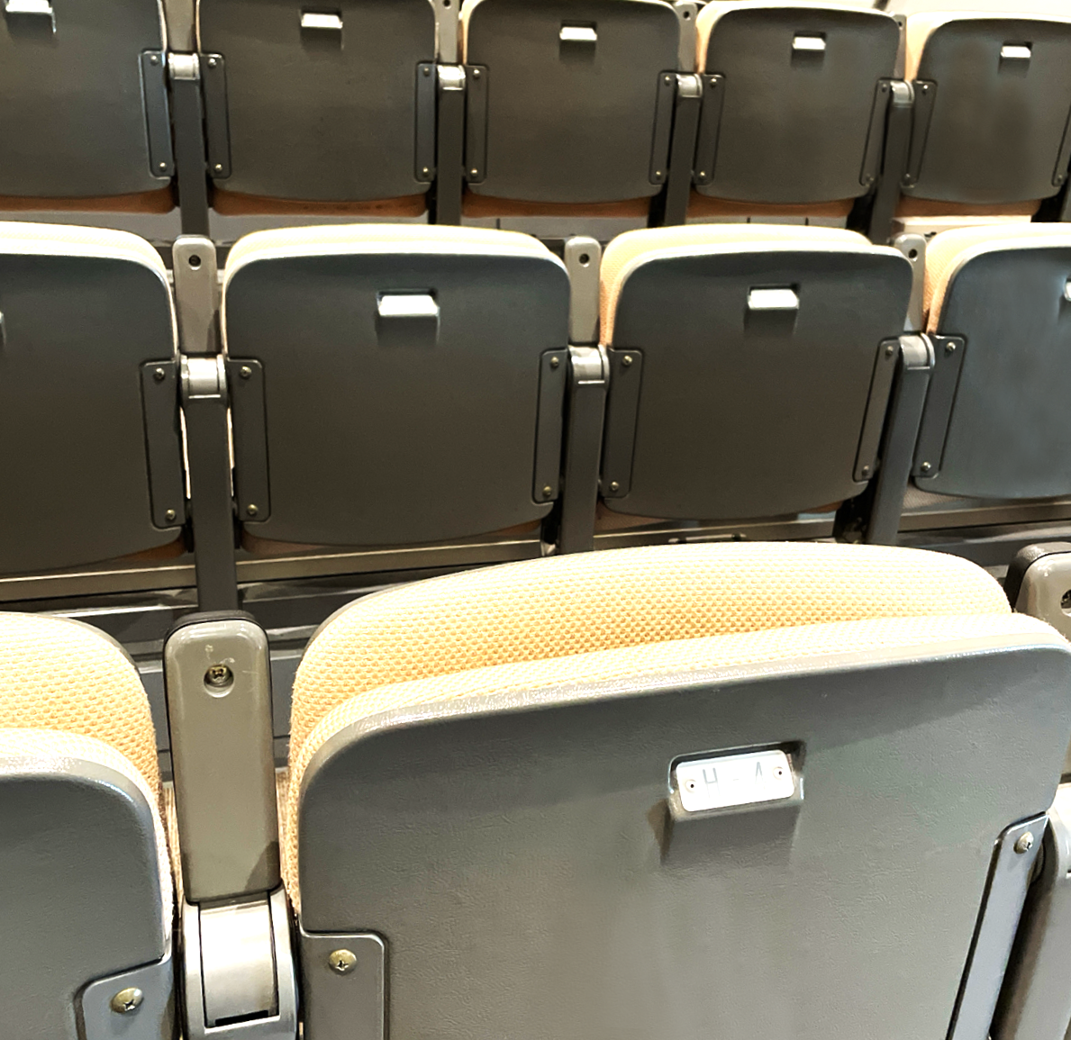 イベントホール座席