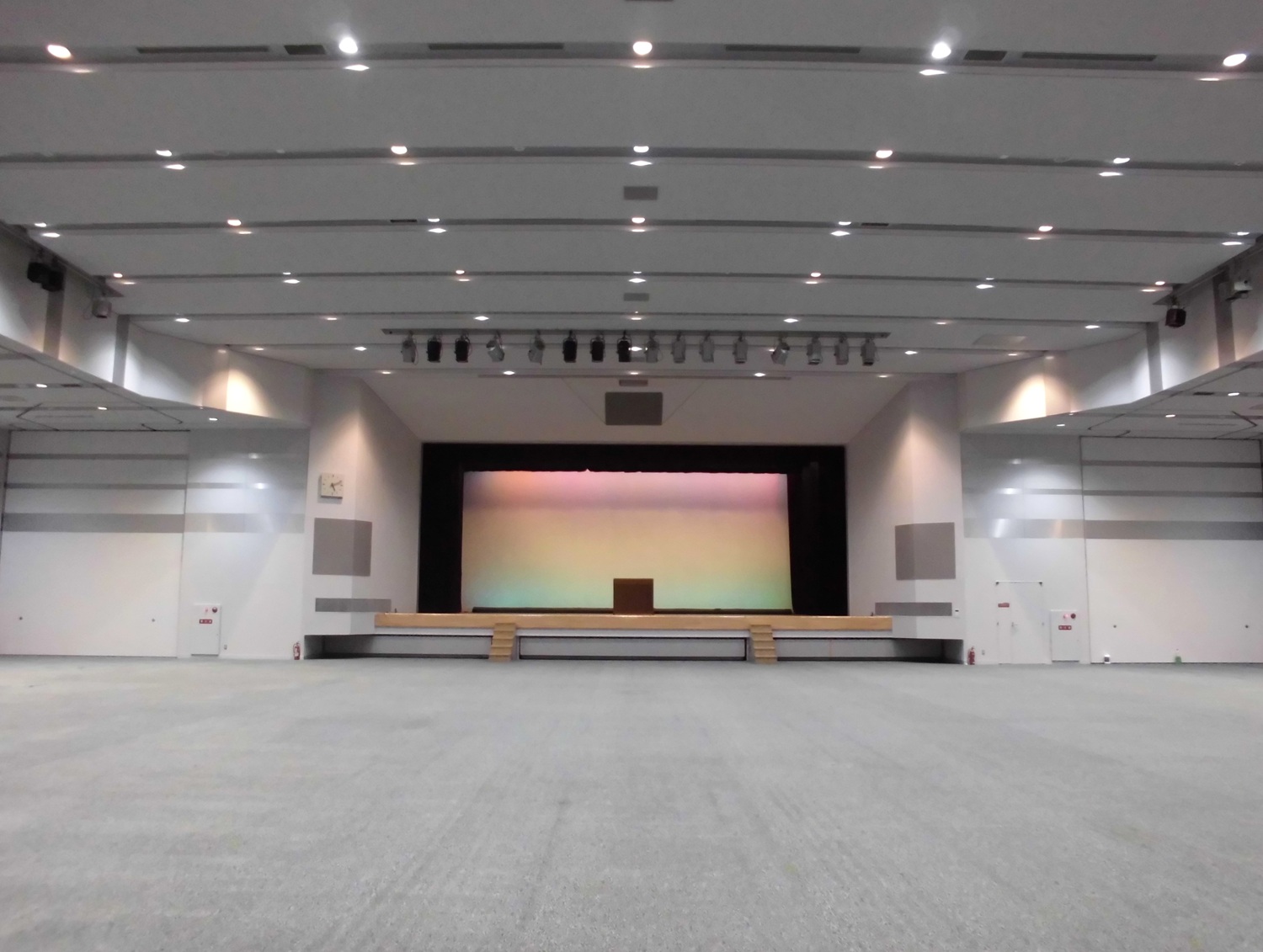 イベントホール座席なし