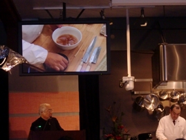 Host Yukio Hattori (left) and Shigeo Araki of Uosaburo presenting a dish (right).